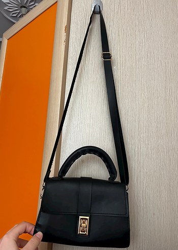 Siyah Deri Kadın Omuz Çantası - Görsel 3