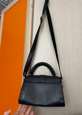 Siyah Deri Kadın Omuz Çantası - Görsel 4