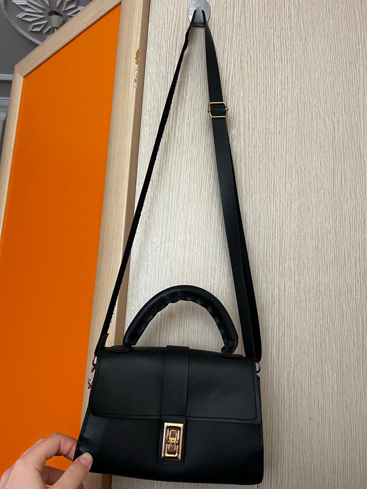 Siyah Deri Kadın Omuz Çantası - Görsel 3