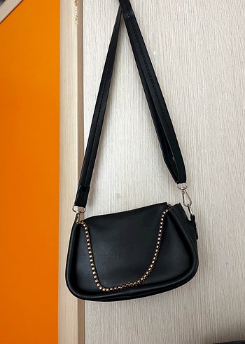 Zincir Detaylı Siyah Kadın Deri Çanta - Görsel 3