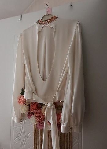 Uzun Kollu, Yüksek Yakalı Beyaz gömlek - Görsel 2