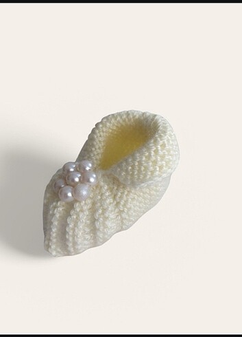 El örgüsü inci taşı işlemeli bebek patiği  - Görsel 2