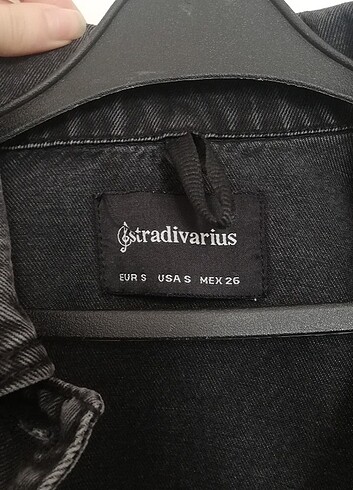 s Beden siyah Renk Stradivarius markalı S benden siyah ceket
