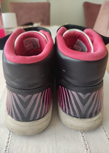 37 Beden Pembe Reebok Kız Çocuk Spor Ayakkabısı