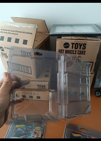 Hot wheels Premium koruma Kabi 4 adet 