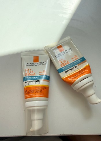 La Roche-Posay Anthelios Ultra SPF 50+ BB Krem