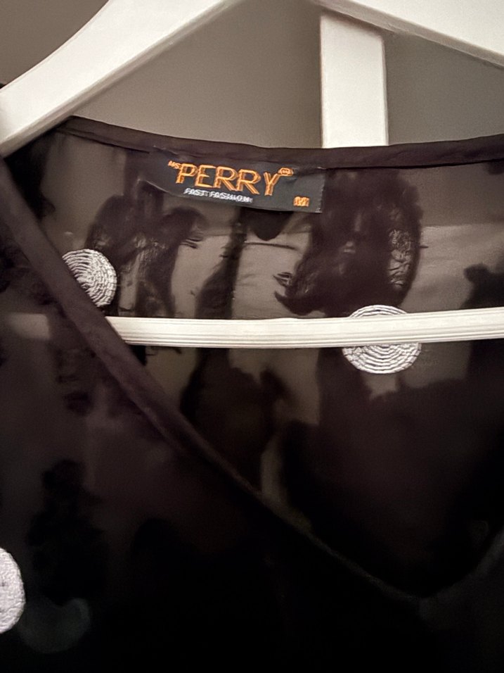 Siyah Puantiyeli Uzun Kollu V Yaka Bluz - Görsel 2