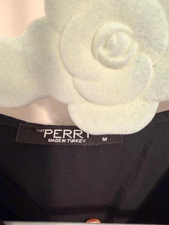 Siyah Kadın V Yakalı Drapeli Bluz - Görsel 3