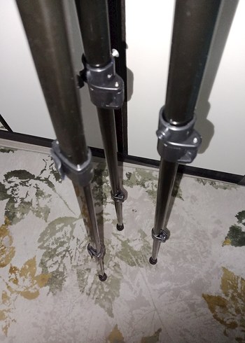 Siyah Ayarlanabilir Tripod şövale - Görsel 3