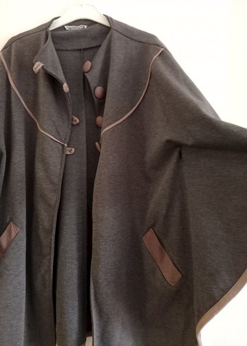 Düğmeli Gri Kadın Uzun Kollu Panço - Görsel 3