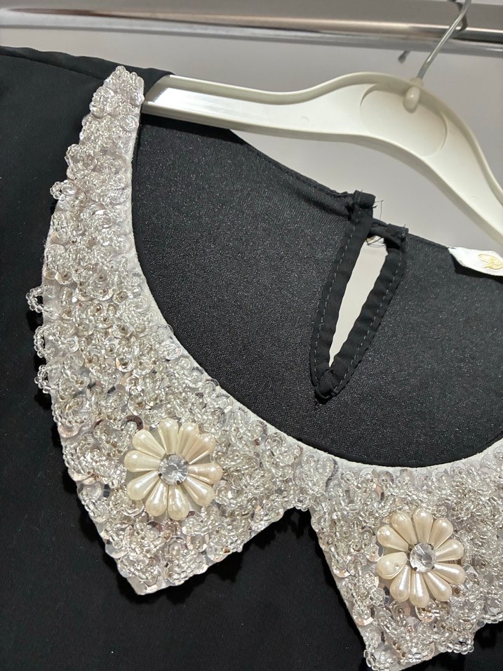 Siyah Payetli Yakalı Uzun Kollu Gömlek/Bluz - Görsel 2