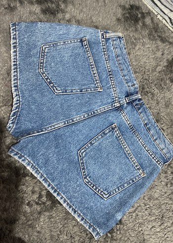 Gri Tonlu Bağlama Desenli Kadın Kot Şort - Görsel 3