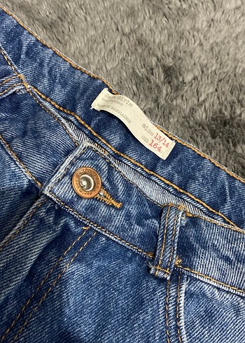 ZaraRenkli Nakışlı ve Boncuklu Mini Kot Şort - Görsel 3