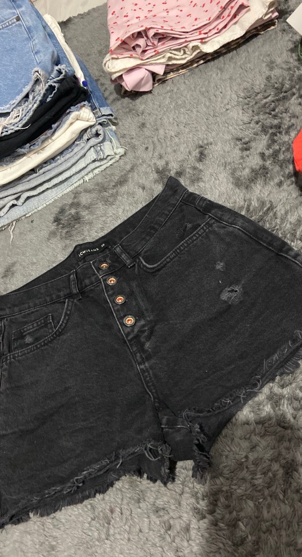 Düğmeli Siyah Kadın Mini Denim Şort - Görsel 2