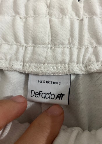 Defacto spor şortu beyaz Pamuklu Mini Şort - Görsel 2