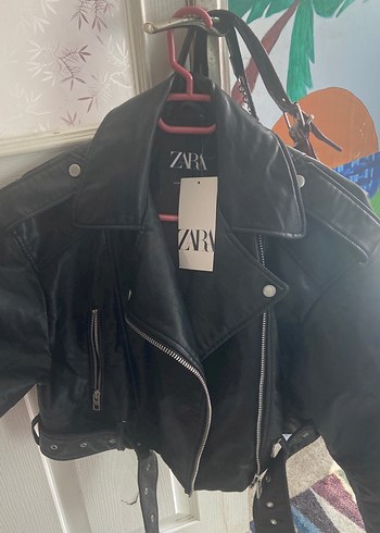 Zara Siyah Deri Biker Ceket