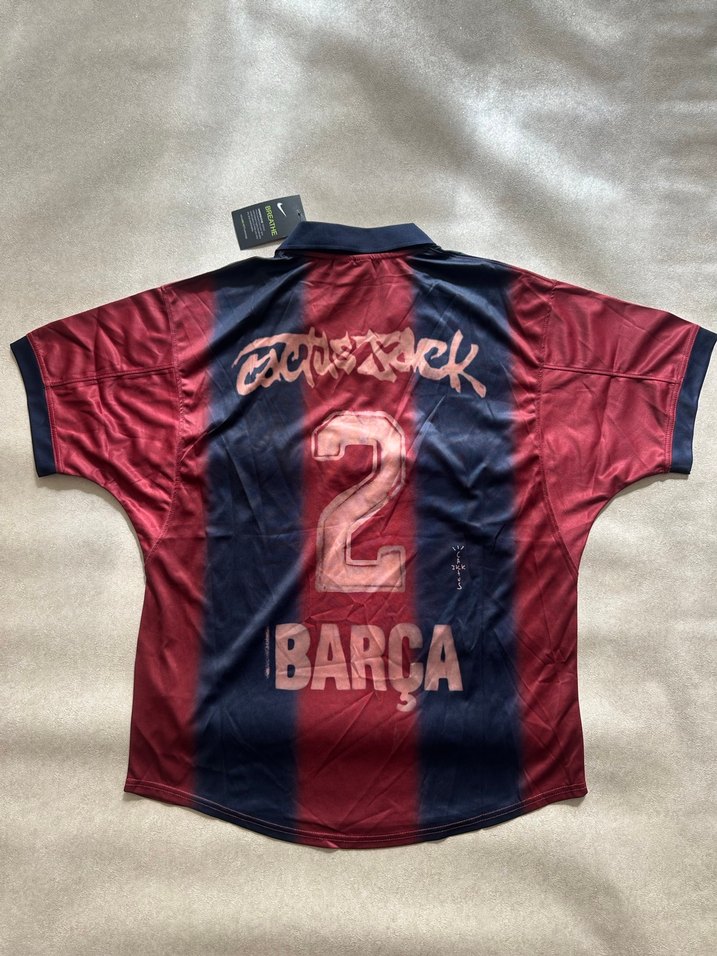 Cactus jack x Barcelona özel koleksiyon forma - Görsel 2