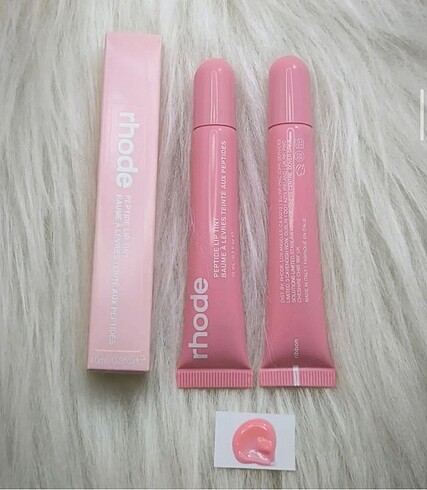 Rhode lipgloss