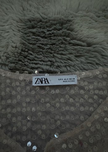 Zara Işıltılı Nakışlı Kısa Triko Bluz zara pullu bluz