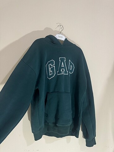 Gap sweat