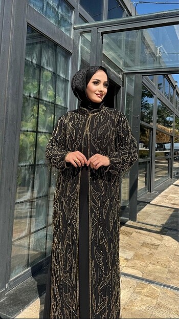 Full boncuk abaya