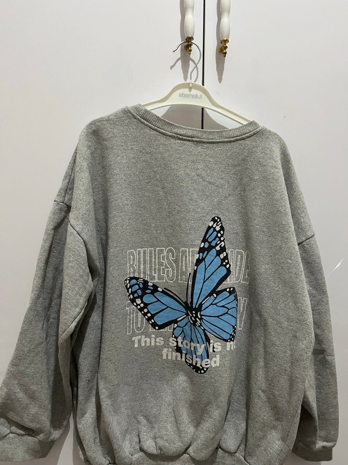 Gri Uzun Kollu Baskılı Kadın Sweatshirt - Görsel 4