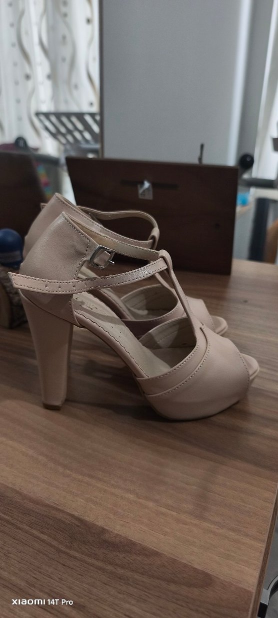 Bej Platform Stiletto Topuklu Kadın Ayakkabı - Görsel 2