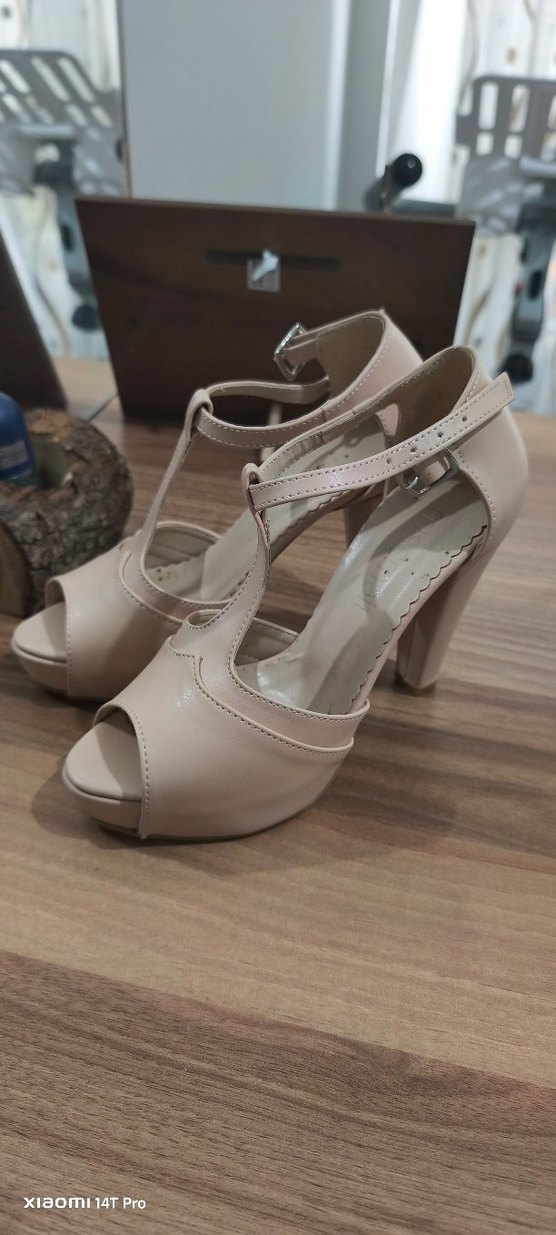 Bej Platform Stiletto Topuklu Kadın Ayakkabı - Görsel 4