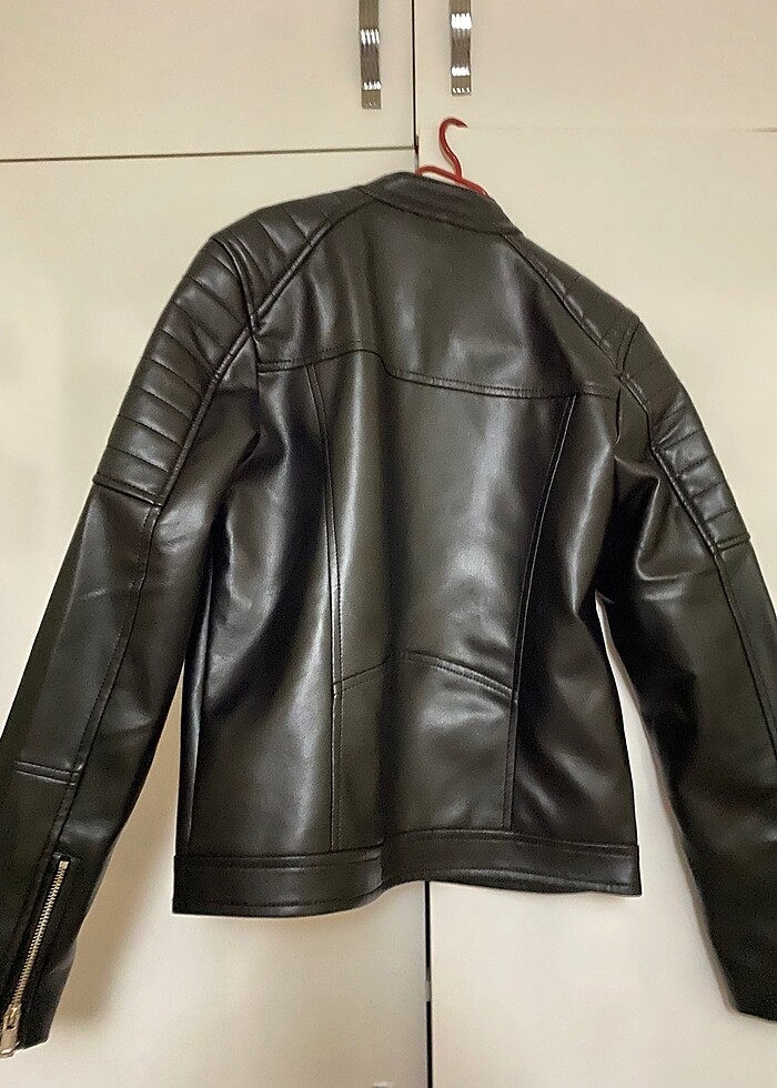 Deri ceket etiketli - Görsel 5