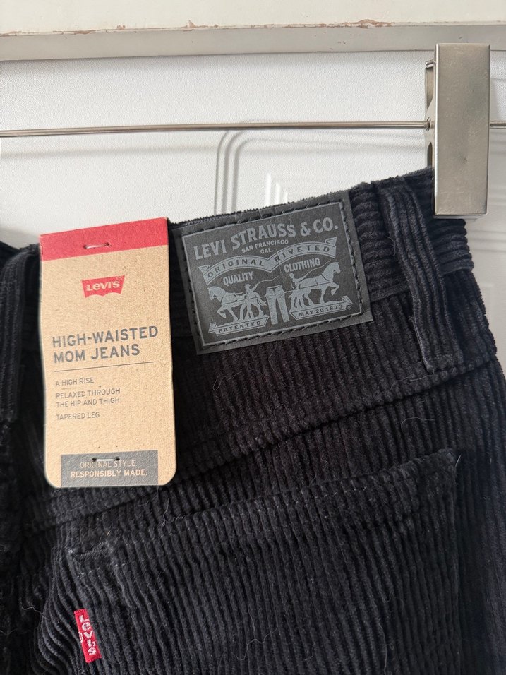 Levis Siyah Fitilli Keten Pantolon — görsel 2/7