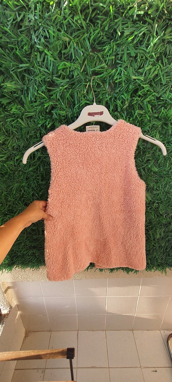 lcw 9/10 yas Kız Çocuk Pembe Peluş Yelek - Görsel 4