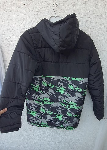 lcw 13 yas KapüşonluDesenli Erkek cocuk kalin  Mont - Görsel 2
