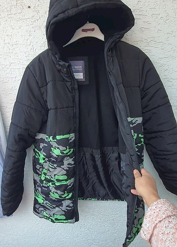 lcw 13 yas KapüşonluDesenli Erkek cocuk kalin  Mont - Görsel 3