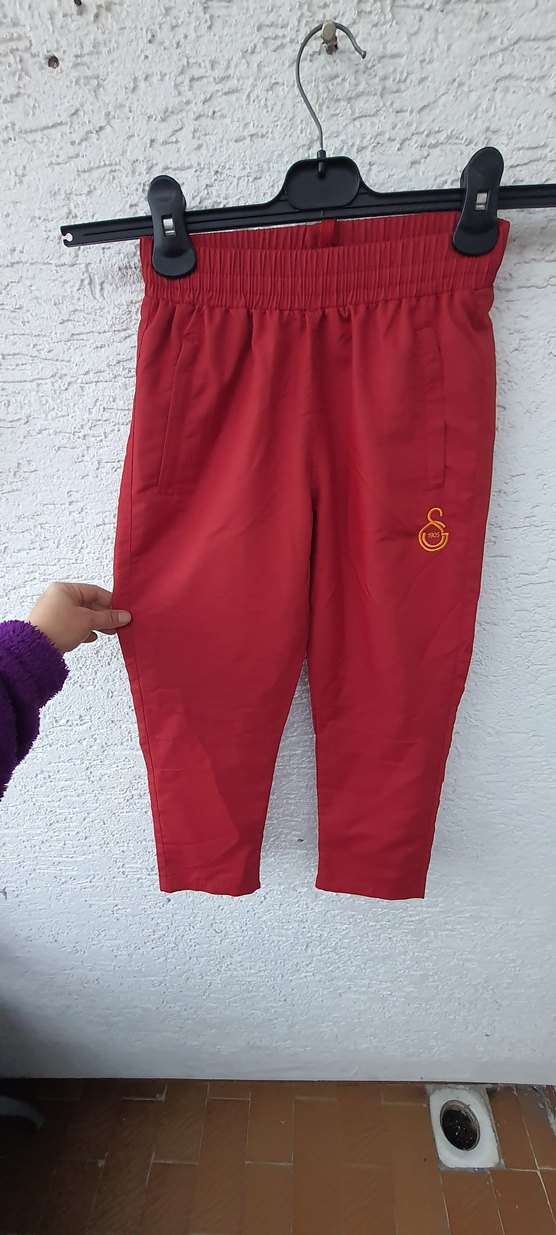 Kızlar İçin Kırmızı Streetwear Eşofman Altı - Görsel 2