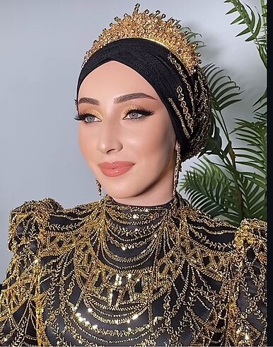 Taç ve küpe