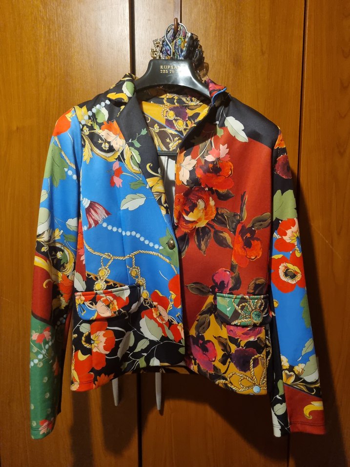 Zincir Detaylı Çok Renkli Kadın Ceket - Görsel 3