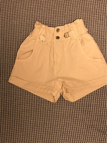36 Beden bershka şort