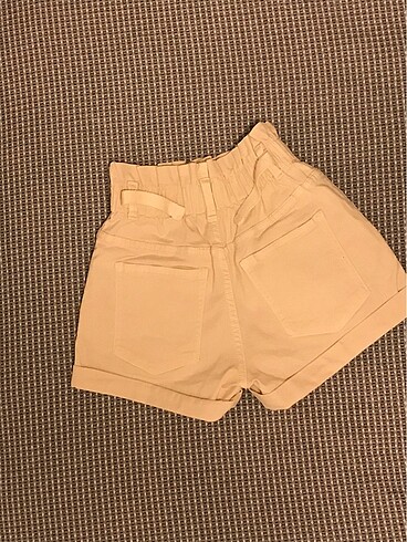 36 Beden camel Renk bershka şort