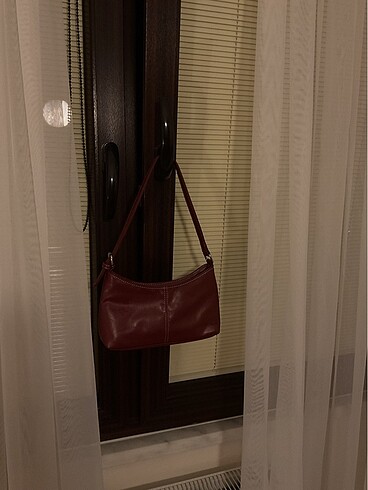 Beden bordo kol çantası