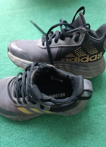Adidas Spor ayakkabı modeli - Görsel 3