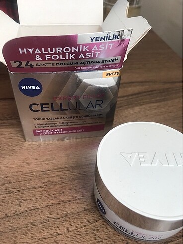 Nivea Nivea Expert filler cellular sıkılaştırıcı yaşlanma karşıtı günd