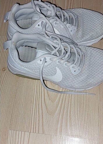 Nike spor ayakkabı 