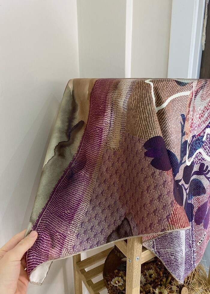 Aker  İpek eşarp - Görsel 4