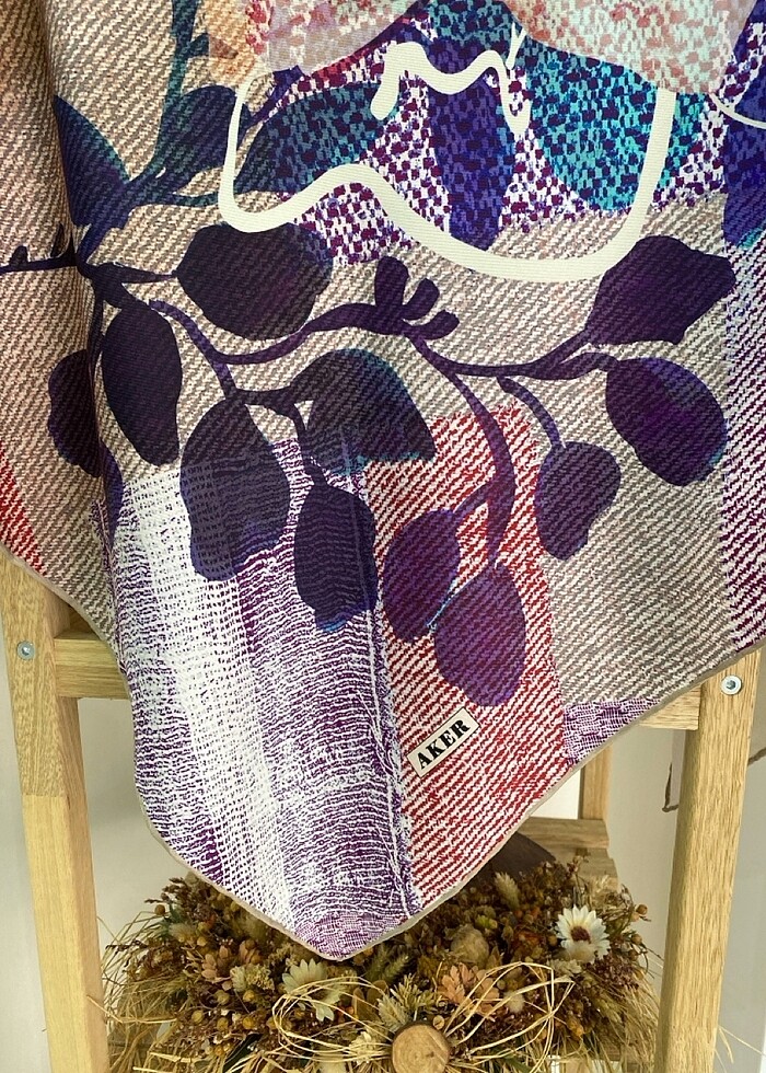 Aker  İpek eşarp - Görsel 2