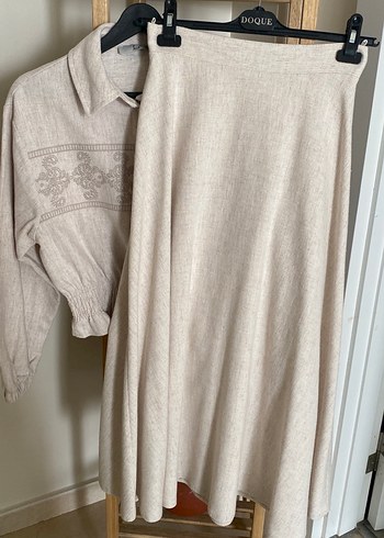 Nakışlı Keten Düğmeli Kadın Gömlekli takım - Görsel 3