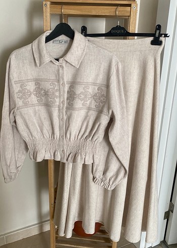 Nakışlı Keten Düğmeli Kadın Gömlekli takım - Görsel 2