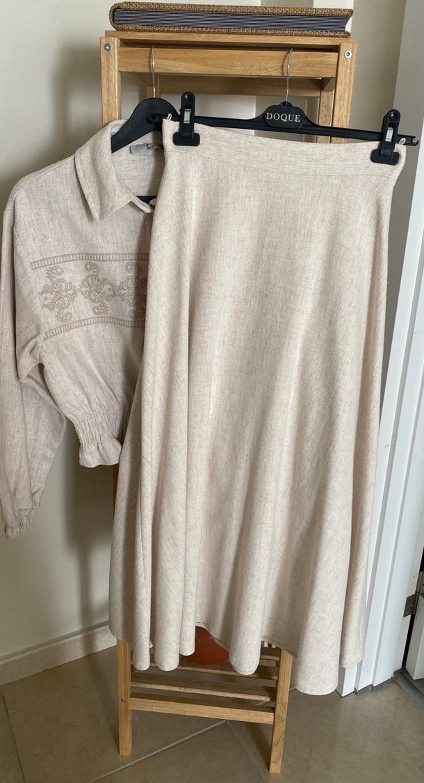 Nakışlı Keten Düğmeli Kadın Gömlekli takım - Görsel 3