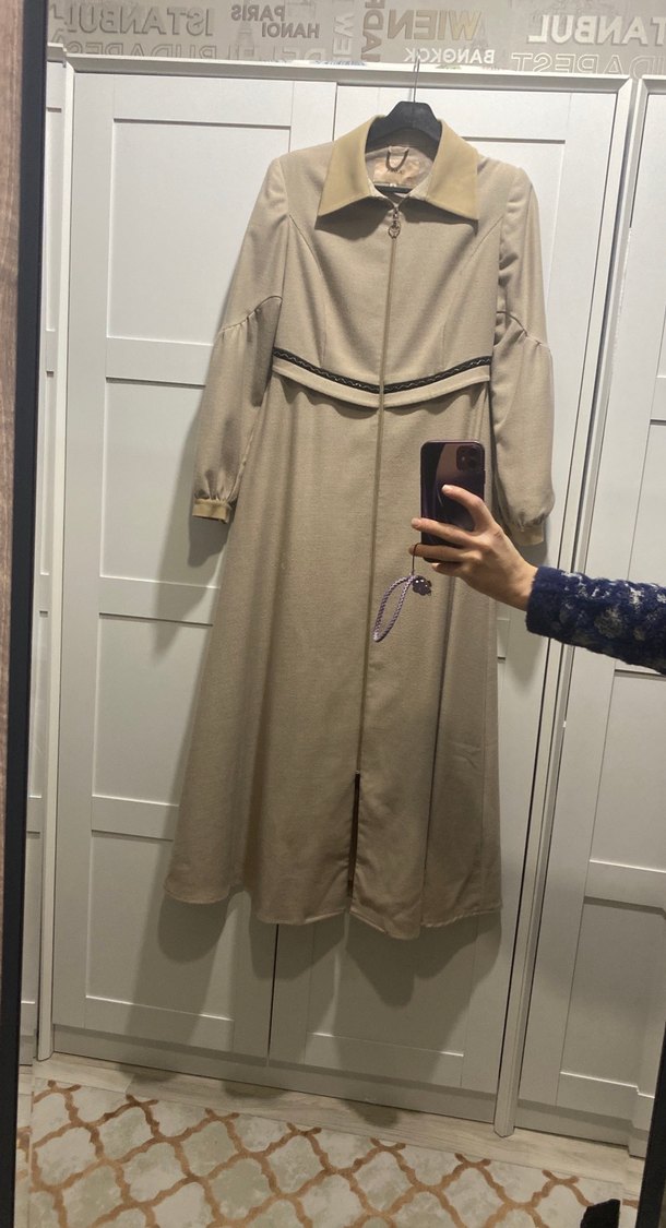 Bej Uzun Kadın Klasik Ofis Kabanı - Görsel 4