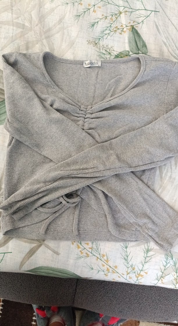 Gri Kadın uzun  Kollu Büzgülü Bluz - Görsel 2