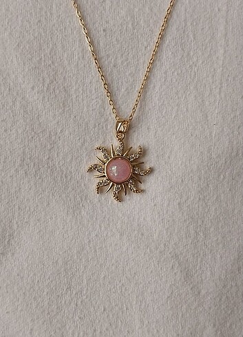 Stradivarius Sedefli Pembe Güneş Kolye ????